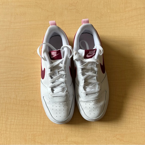 Nike Sneakers - Picture 1 of 6